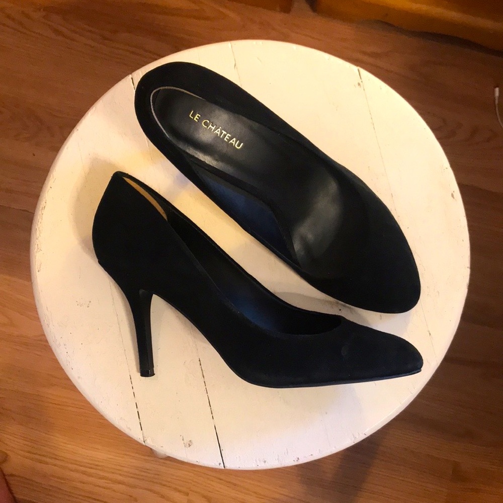Size 10 Le Chateau Genuine Suede Heels